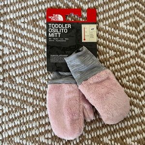 NWT The North Face Toddler Osilito Mitt Size 4T Pink Grey Brand New Fleece Lined